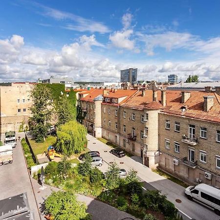 Luxury Apartment In Gedimino Av. Вильнюс Экстерьер фото