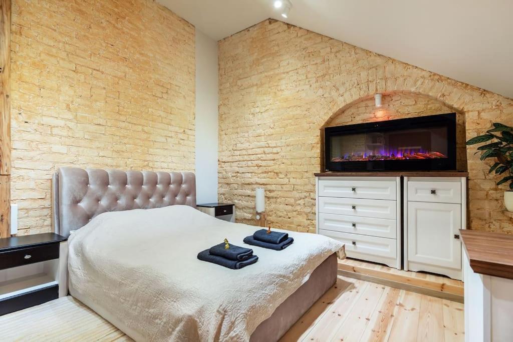 Luxury Apartment In Gedimino Av. Вильнюс Экстерьер фото